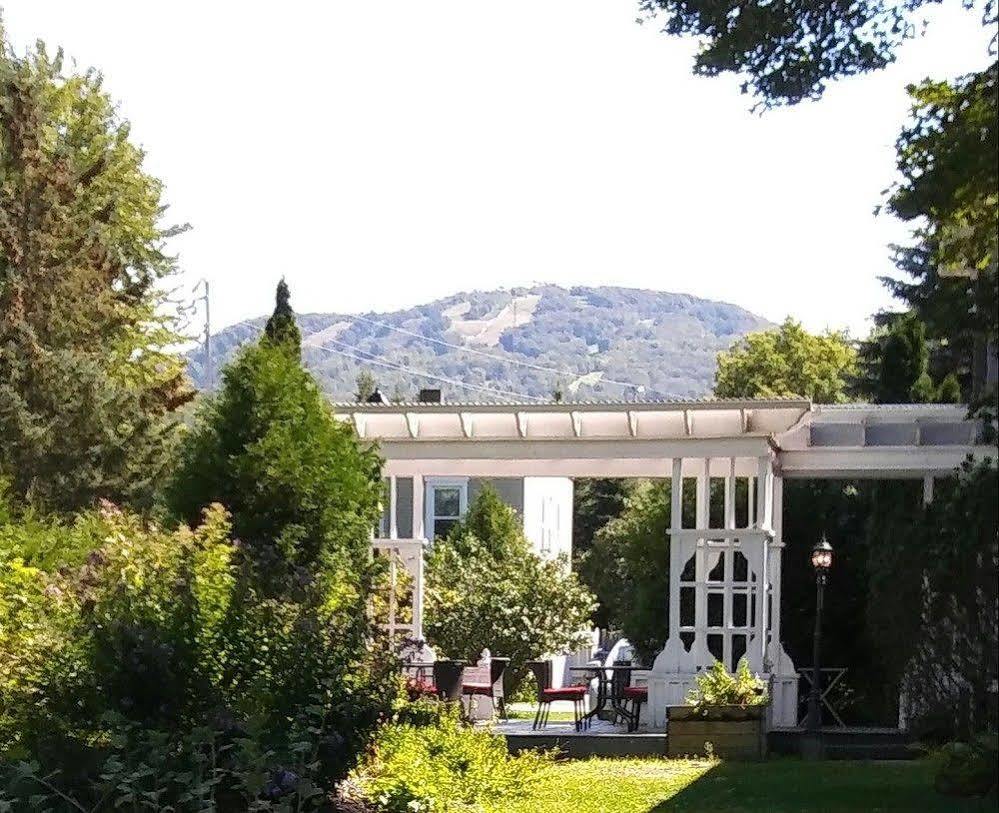 Auberge Nuits De St-Georges Bromont Exteriér fotografie