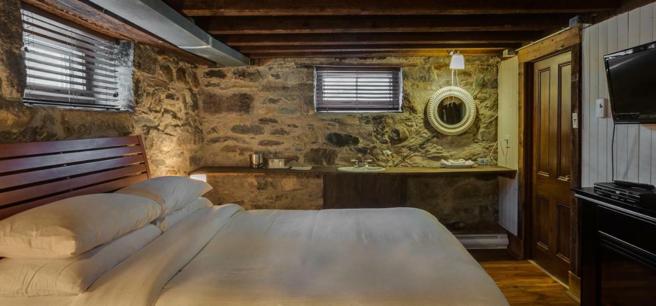 Auberge Nuits De St-Georges Bromont Exteriér fotografie